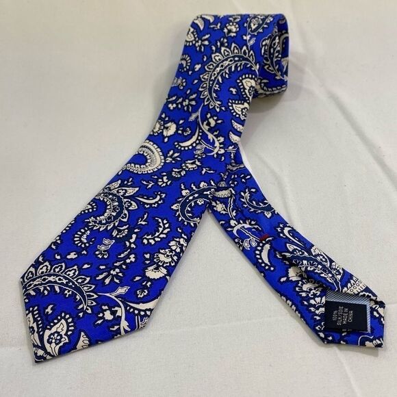 Tommy Hilfiger Paisley Pattern Blue and White Tie - Picture 1 of 4